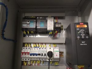 Шкаф управления скважиной